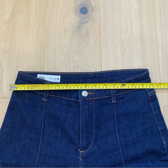 Zara | Crop Flare Mid Rise Blue Jeans 💙 - Picture 6 of 8